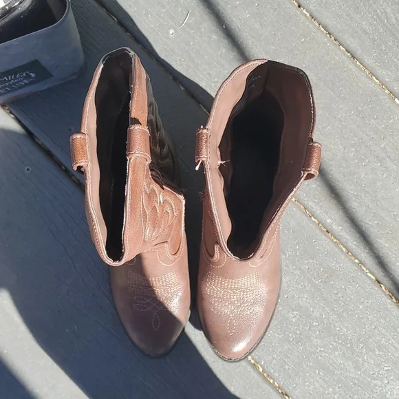 Cat & Jack Cowgirl Boots - Picture 3 of 5